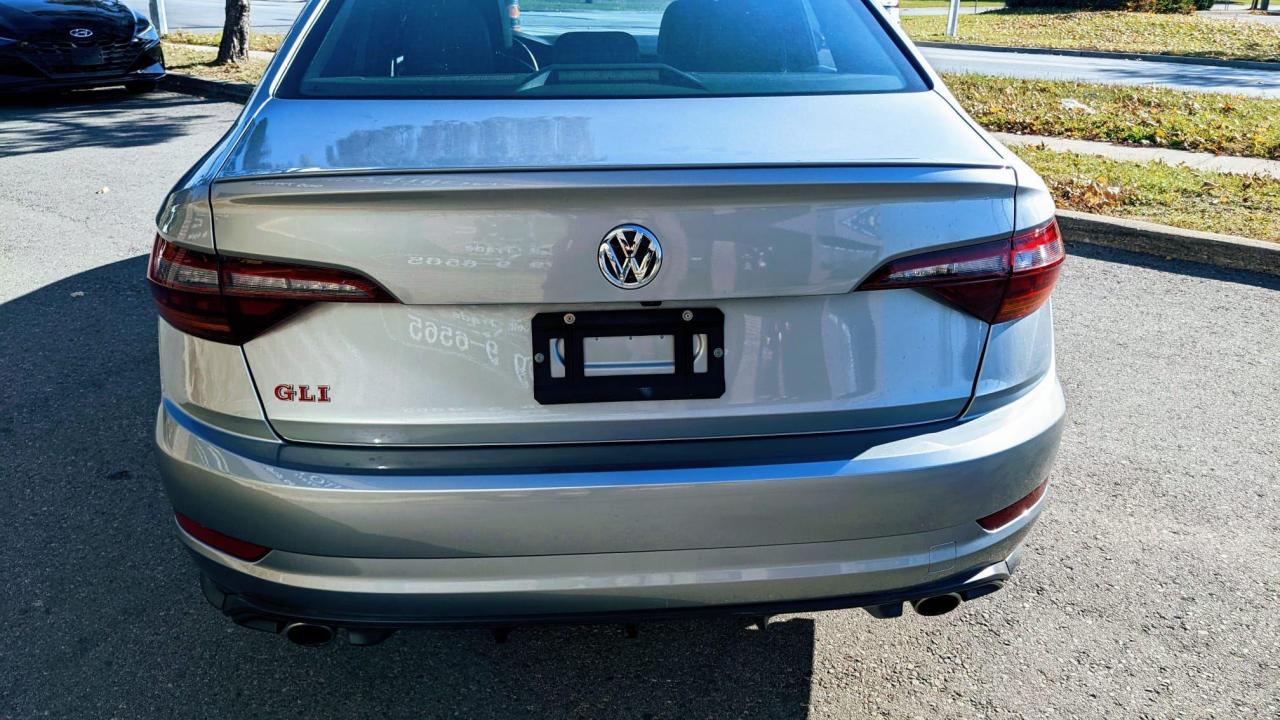 2019 Volkswagen Jetta GLI Photo3