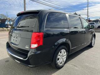 2019 Dodge Grand Caravan SXT - Photo #6