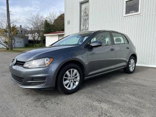 Used 2016 Volkswagen Golf 5dr HB Auto 1.8 TSI Trendline for sale in Amherst, NS