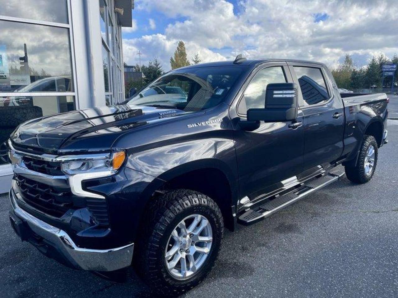 Used 2022 Chevrolet Silverado 1500 LT for sale in Nanaimo, BC