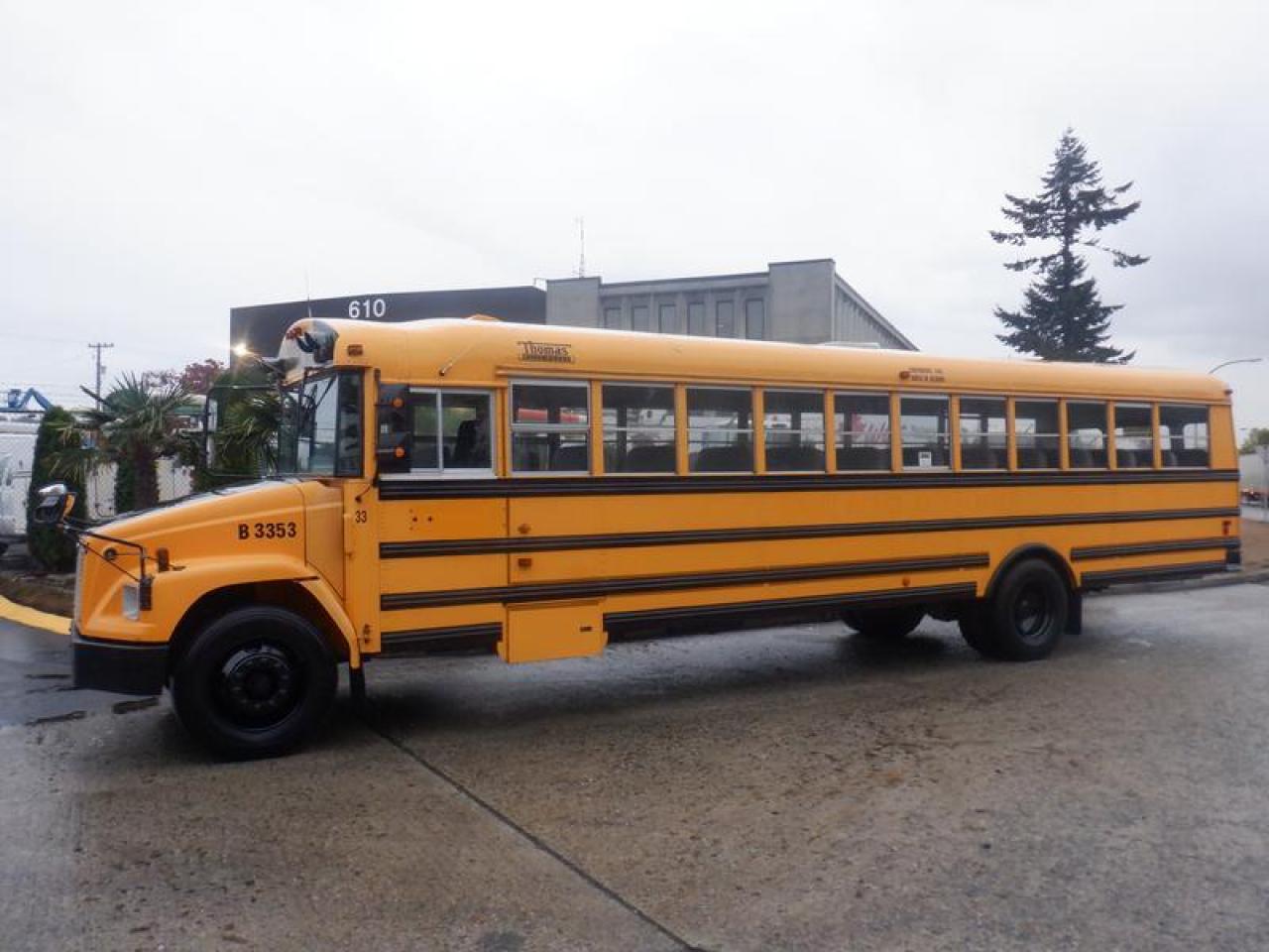 Used 2004 Freightliner FS65 47 Passenger Diesel School Bus with Hydraulic Brakes for sale in Burnaby, BC