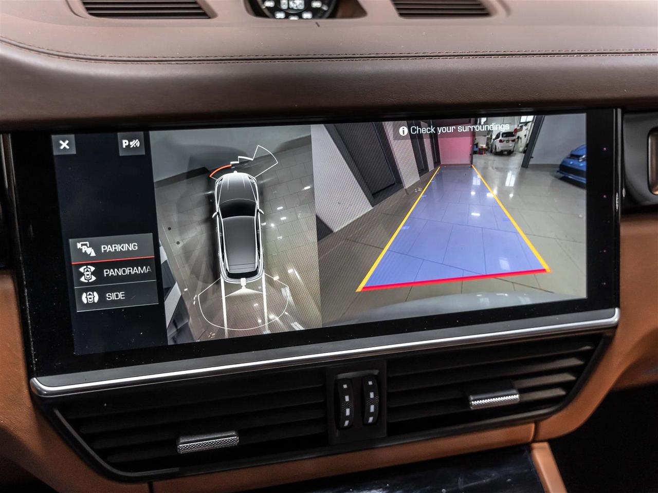 2019 Porsche Cayenne Turbo|Premium Plus Pkg|Sport Design Pkg|Carbon Fiber Interior Pkg|Sport Chrono Pkg Photo