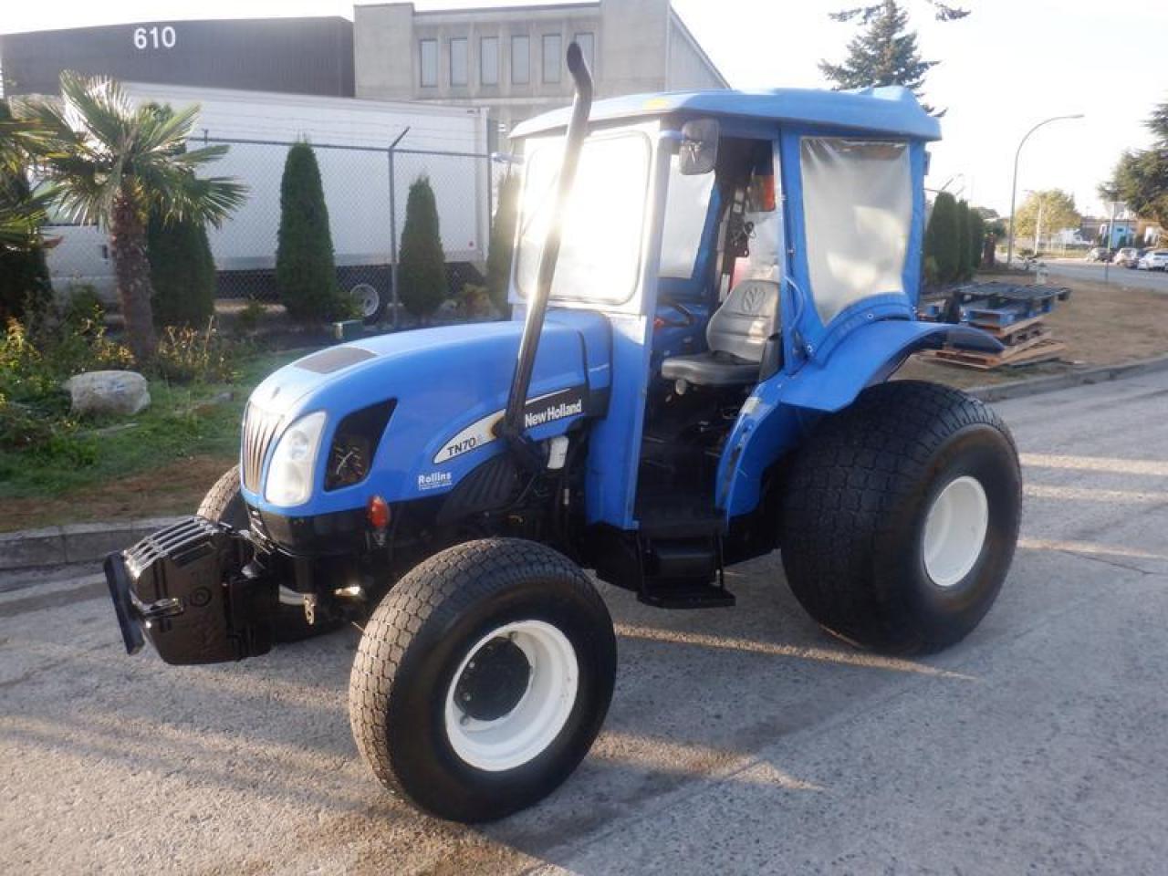 Used 2006 NEW HOLLAND TN70A 4 wheel drive Tractor Diesel for sale in Burnaby, BC