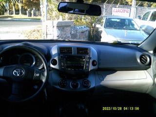 2011 Toyota RAV4 BASE - Photo #9