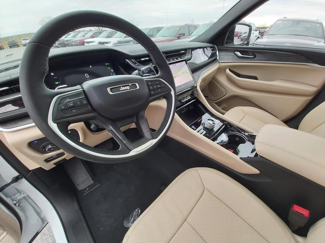 2022 Jeep Grand Cherokee 4xe Photo3