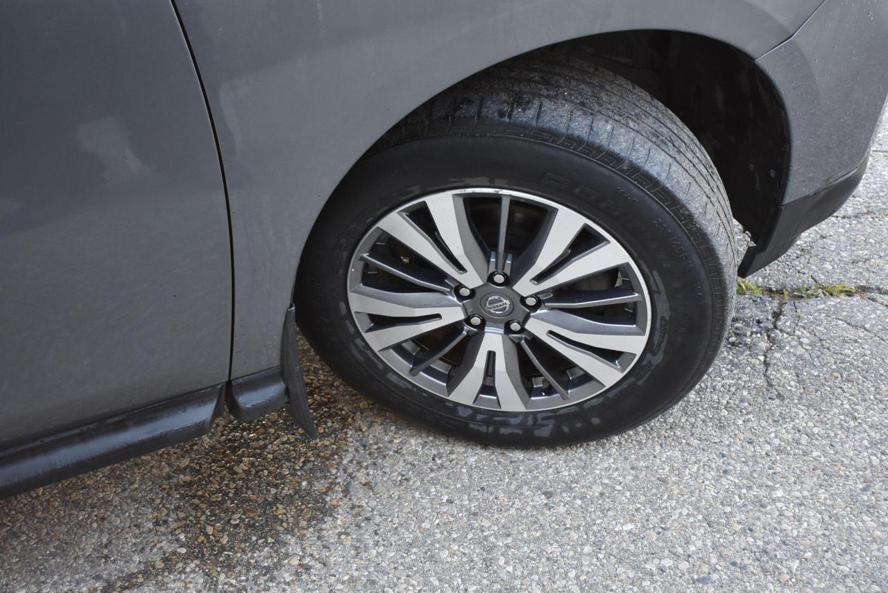 2019 Nissan Pathfinder SV Tech - Photo #15