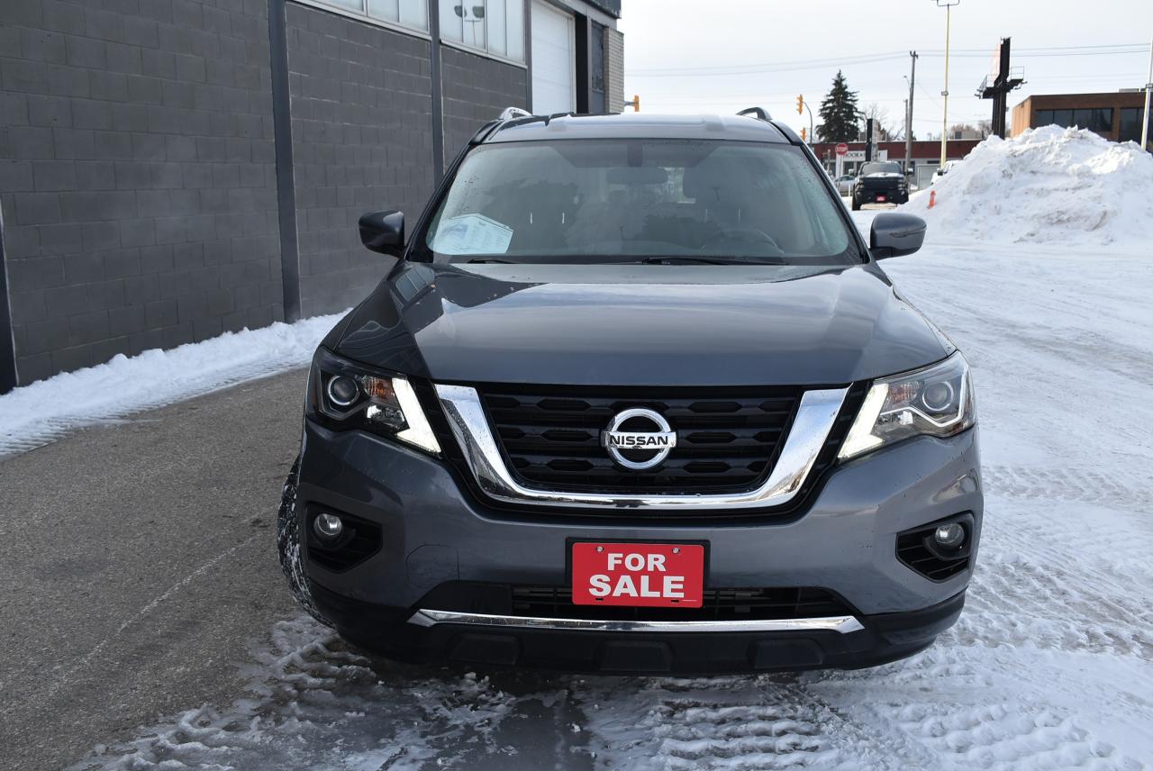 2019 Nissan Pathfinder SV Tech - Photo #14