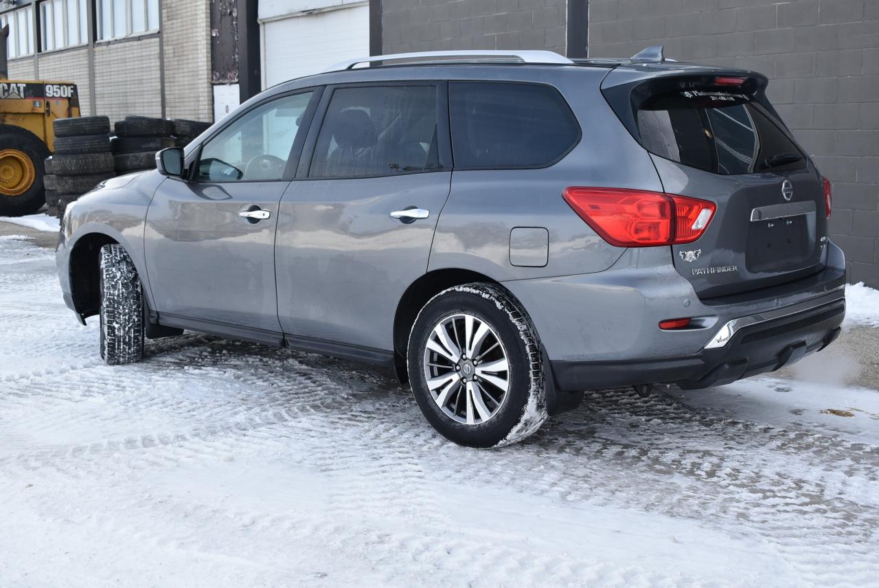 2019 Nissan Pathfinder SV Tech - Photo #11