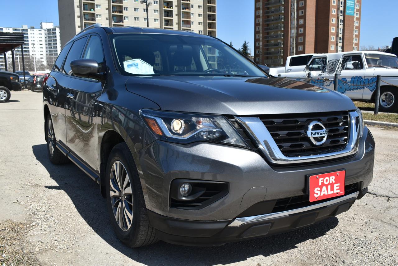 2019 Nissan Pathfinder SV Tech - Photo #7