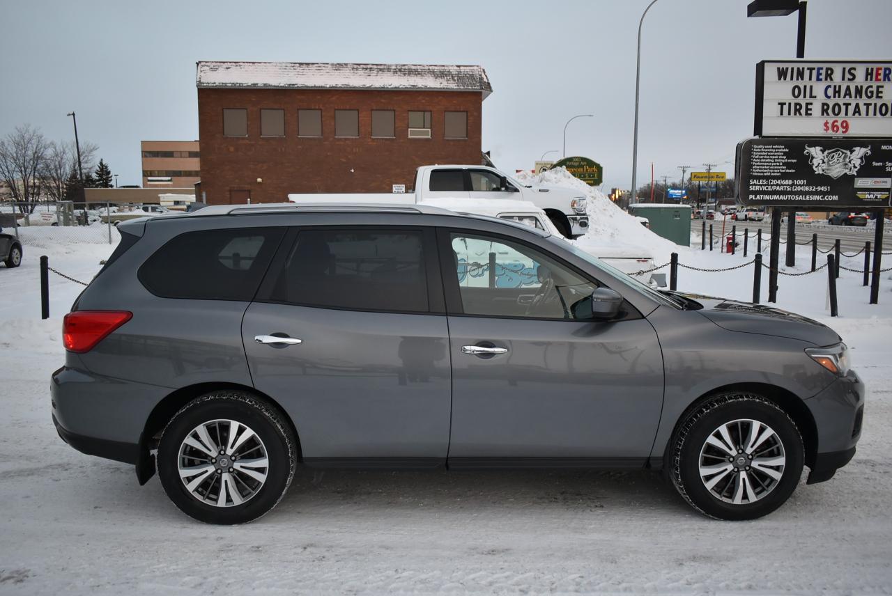 2019 Nissan Pathfinder SV TECH AWD - Photo #6