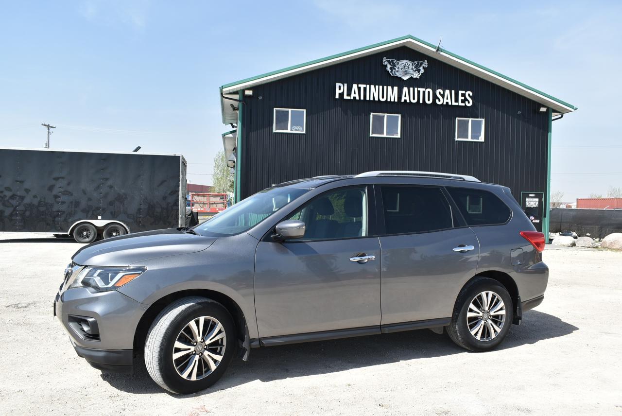 2019 Nissan Pathfinder SV TECH AWD - Photo #3