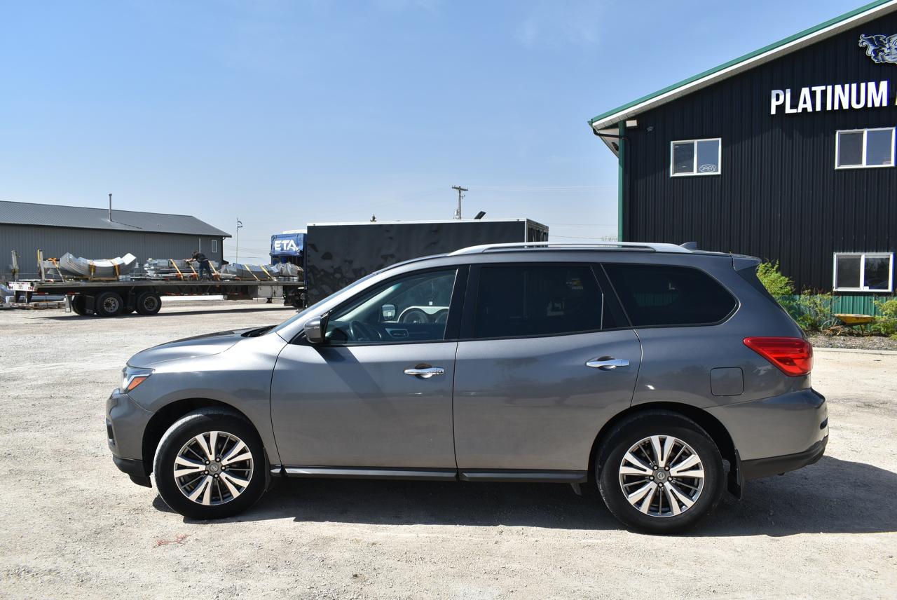 2019 Nissan Pathfinder SV TECH AWD - Photo #4
