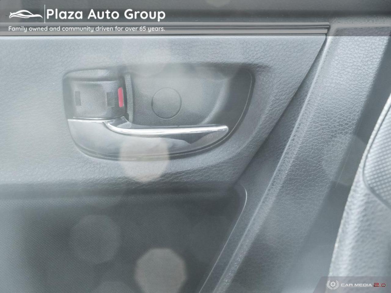 2017 Toyota Corolla SE Photo