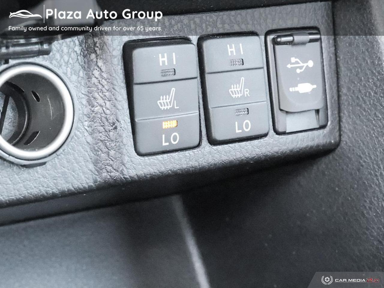 2017 Toyota Corolla SE Photo