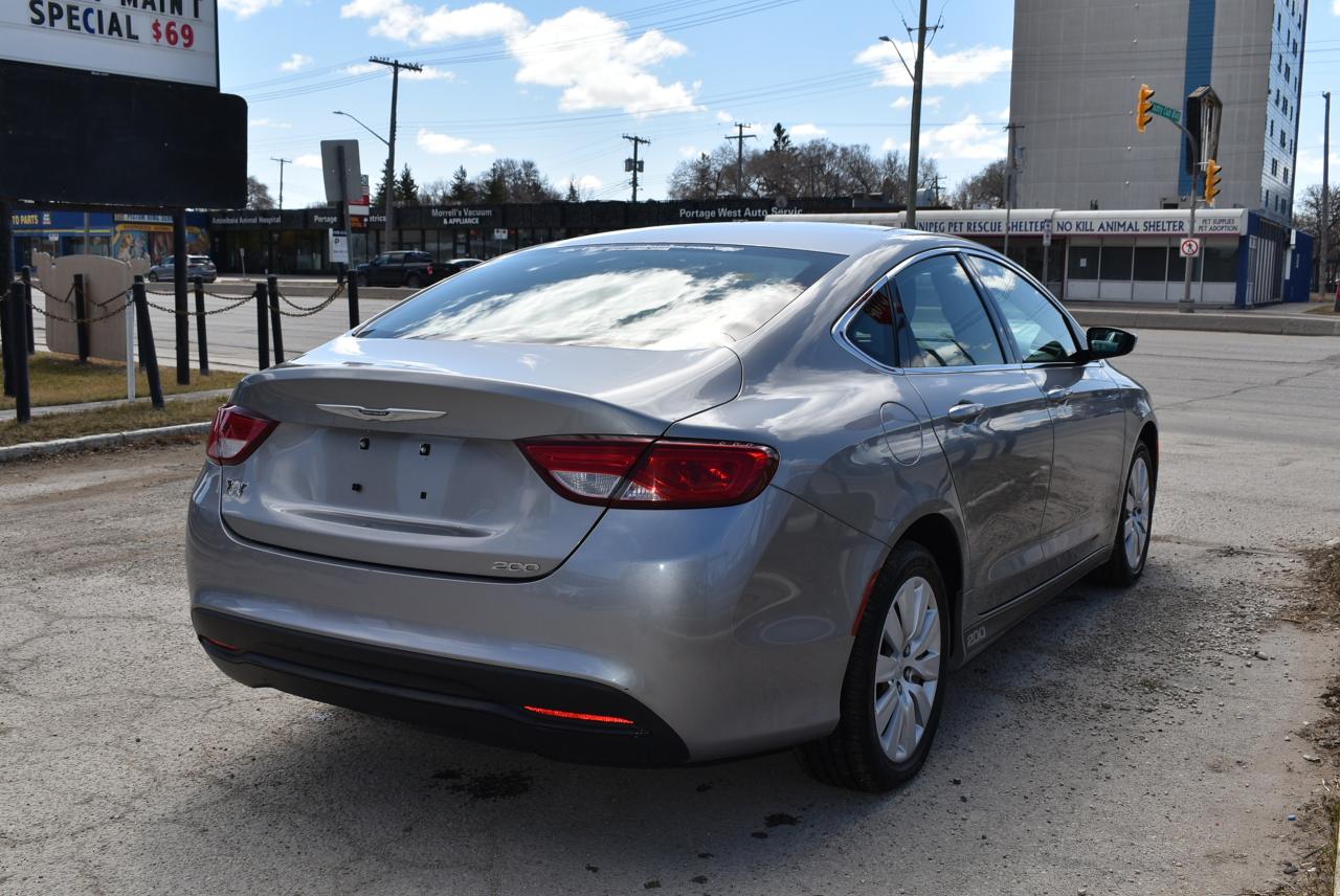 2015 Chrysler 200 LX BLOW OUTPRICE PRICE - Photo #6