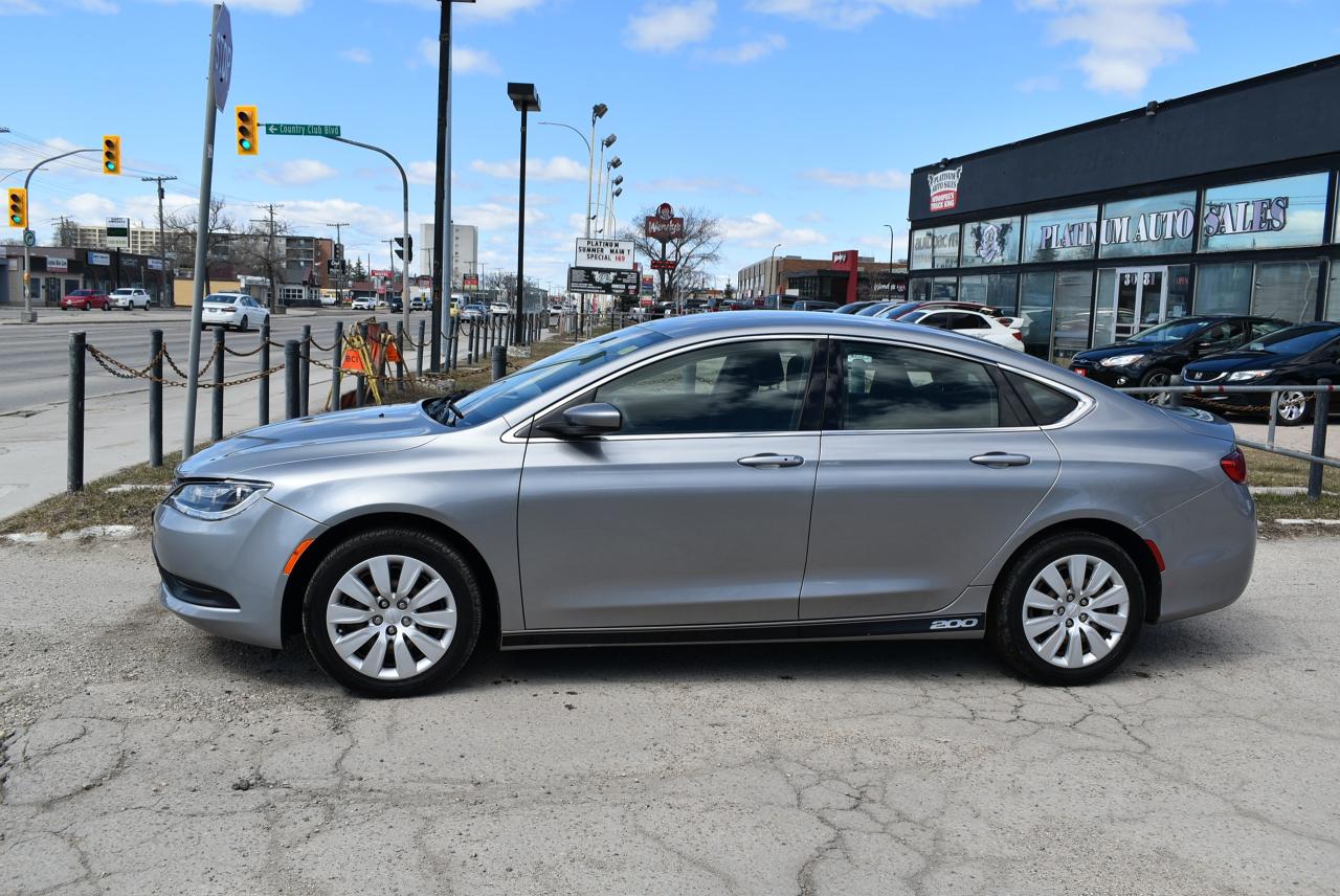 2015 Chrysler 200 LX BLOW OUTPRICE PRICE - Photo #3