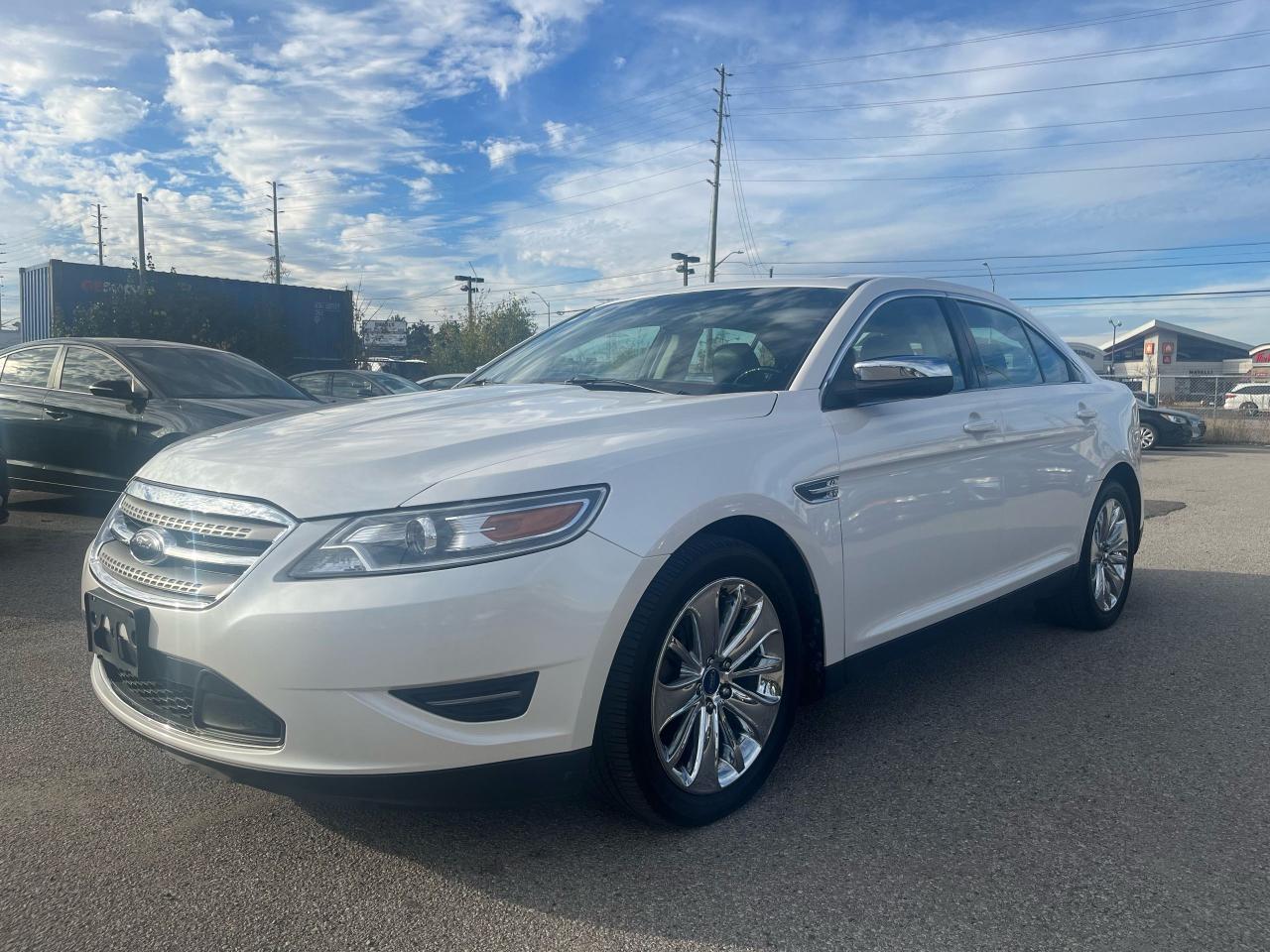 2010 Ford Taurus LIMITED - Photo #1