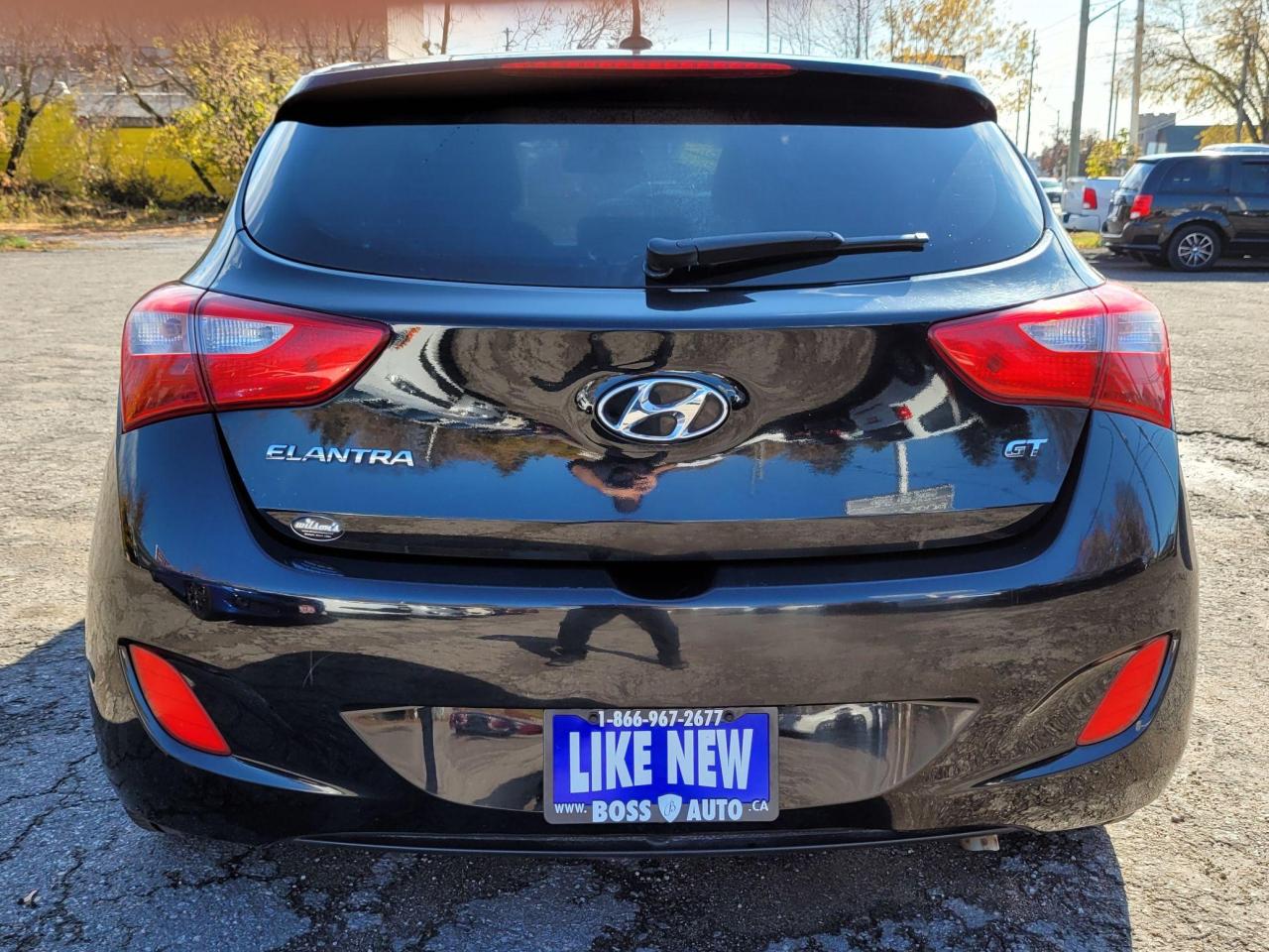 2016 Hyundai Elantra GT GLS Photo3