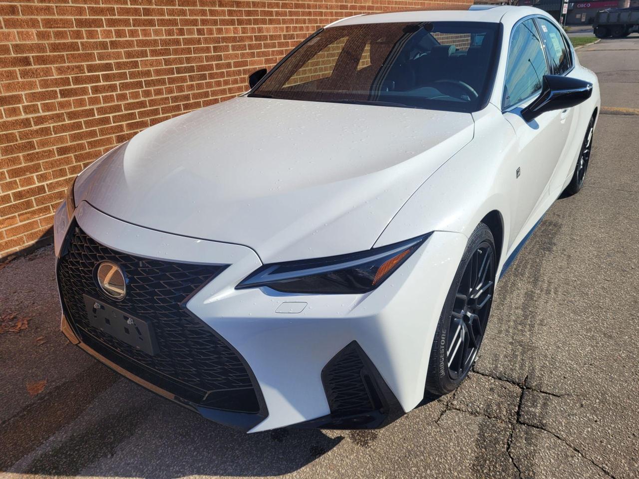 2021 Lexus IS 350 IS 350 AWD-F SPORT- NEW CAR 48 KM -REBUILT TITLE - Photo #2