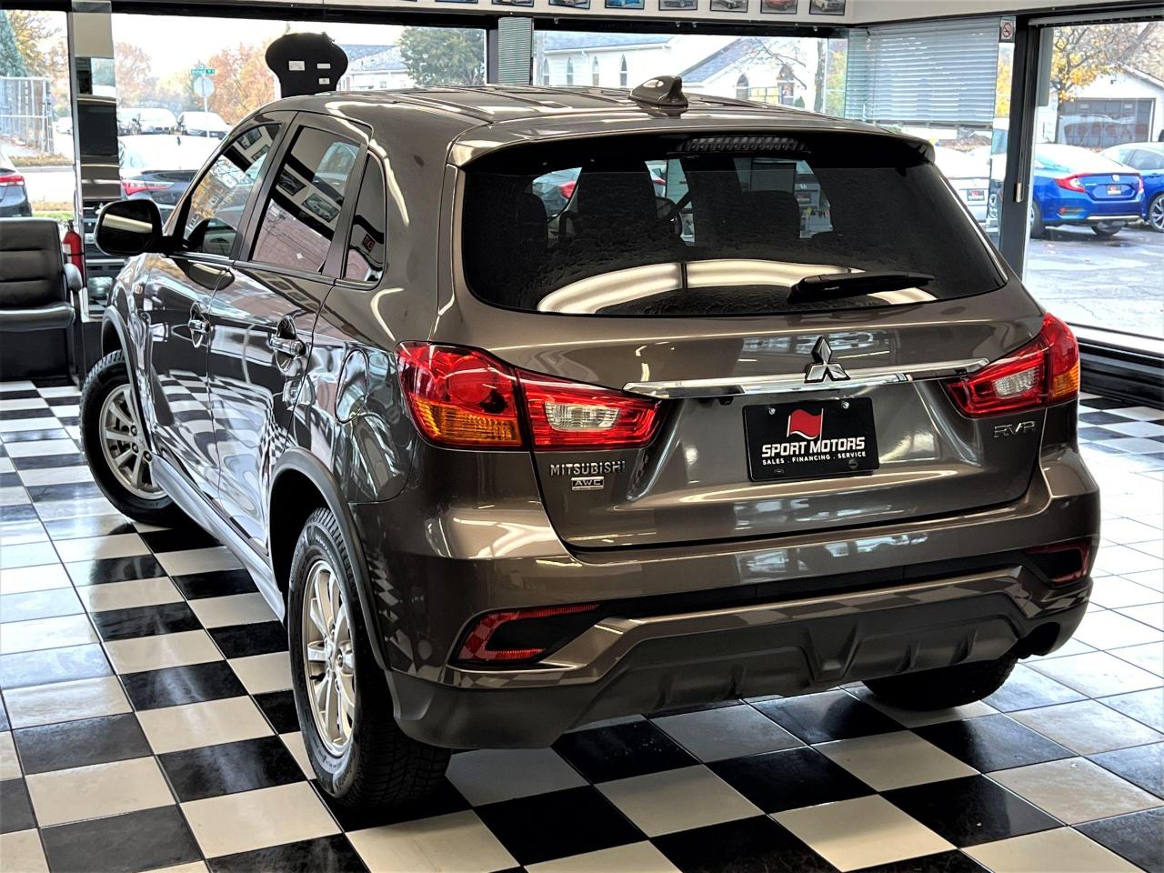 2018 Mitsubishi RVR SE AWC+ApplePlay+New Brakes+CLEAN CARFAX - Photo #14