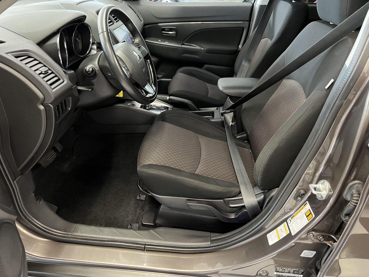 2018 Mitsubishi RVR SE AWC+ApplePlay+New Brakes+CLEAN CARFAX Photo75