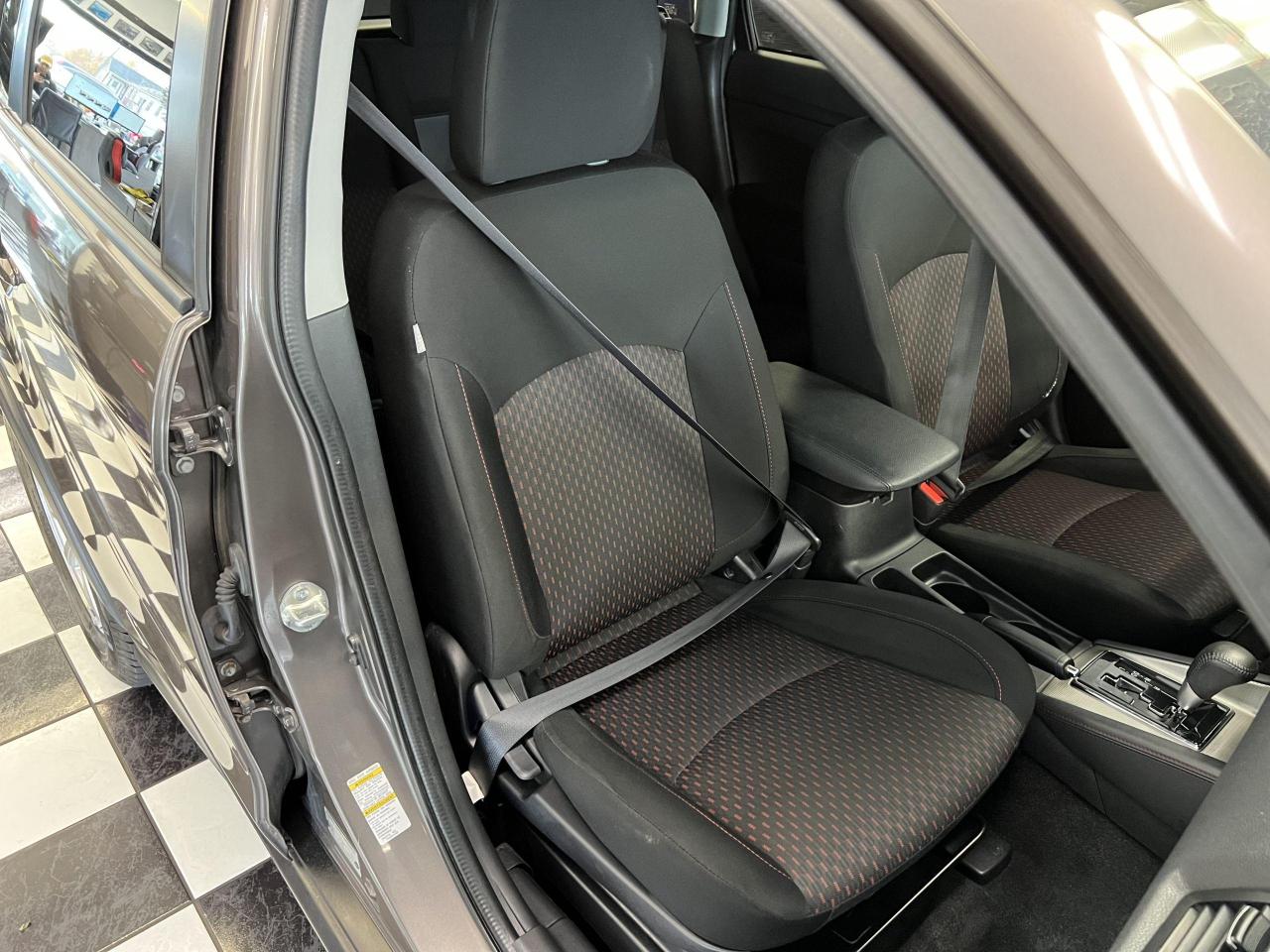 2018 Mitsubishi RVR SE AWC+ApplePlay+New Brakes+CLEAN CARFAX Photo22