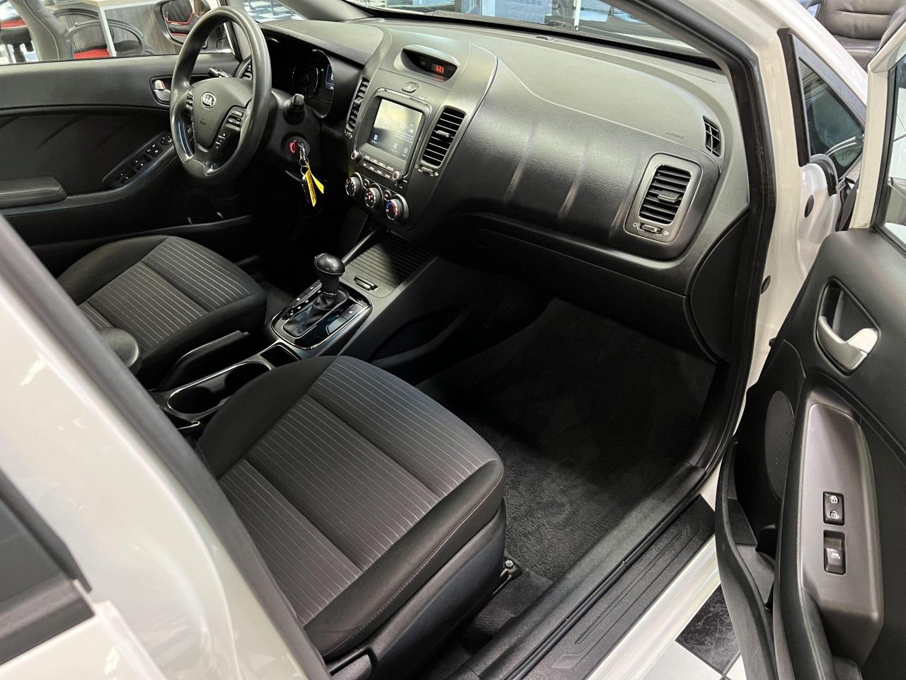 2017 Kia Forte LX+ApplePlay+New Tires+Camera+Heated Seats+A/C - Photo #18