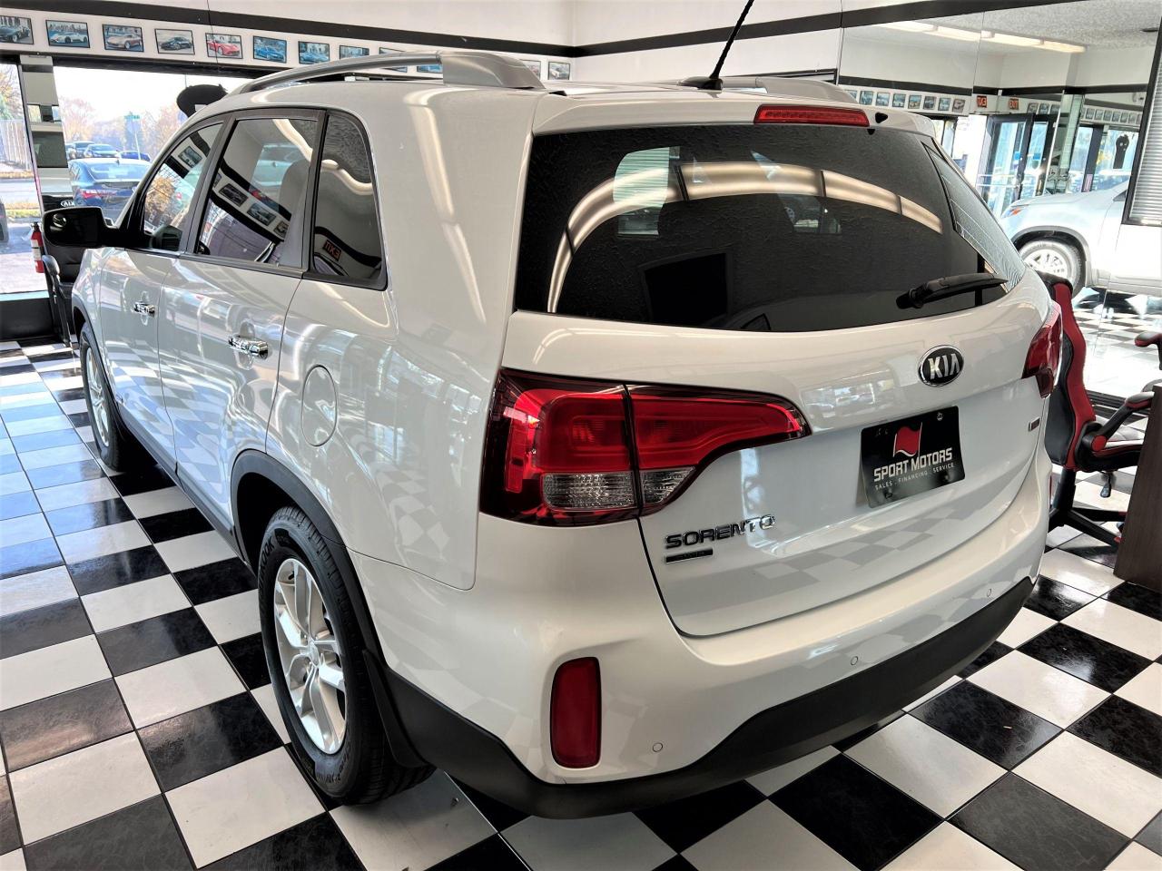 2014 Kia Sorento AWD+New Tires & Brakes+Heated Seats+CLEAN CARFAX - Photo #2