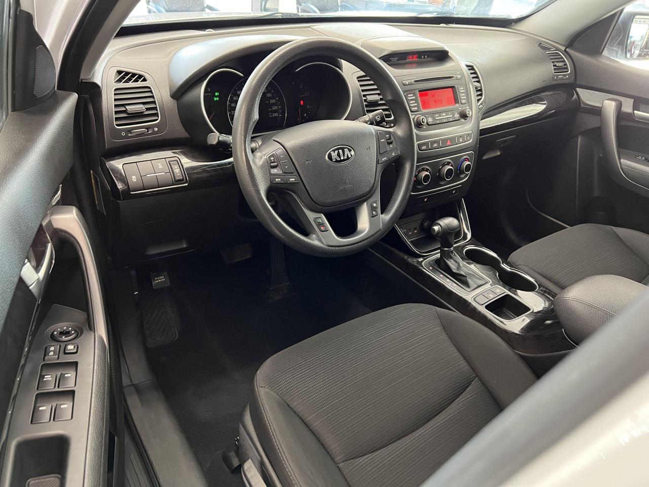 2014 Kia Sorento AWD+New Tires & Brakes+Heated Seats+CLEAN CARFAX - Photo #17