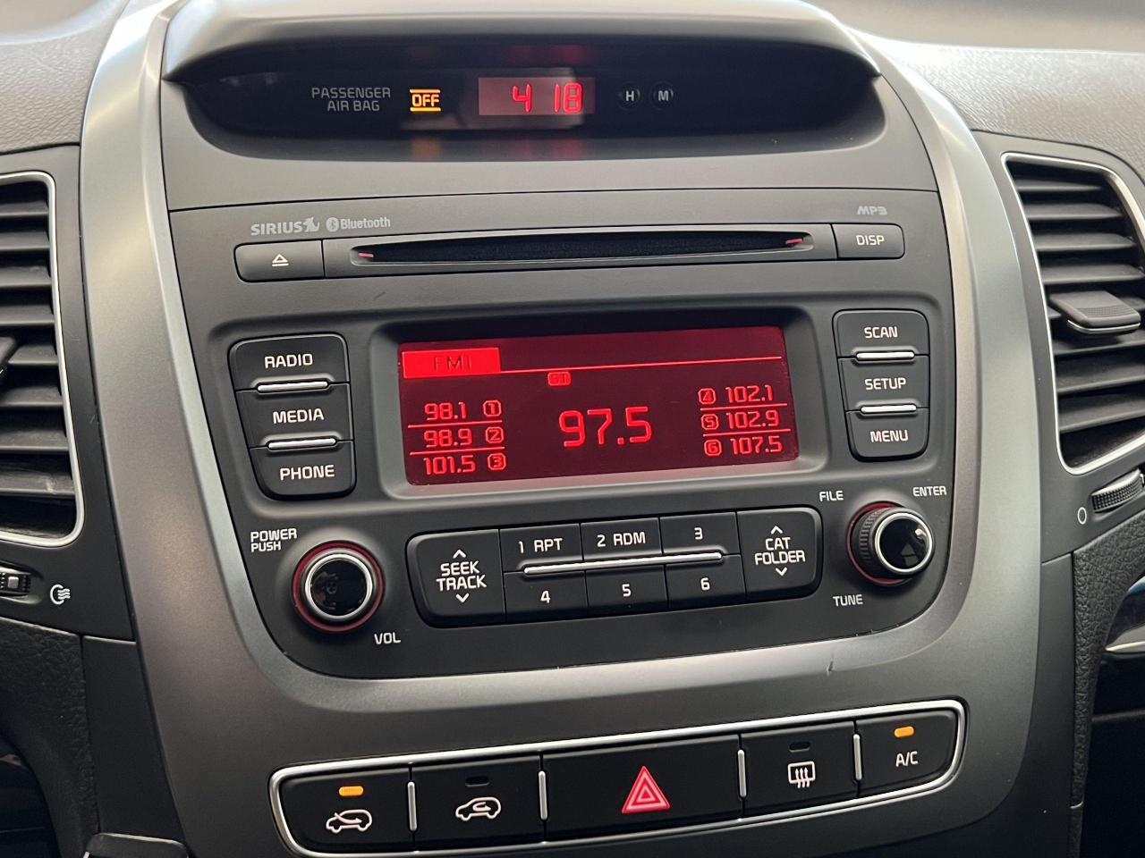 2014 Kia Sorento AWD+New Tires & Brakes+Heated Seats+CLEAN CARFAX - Photo #27
