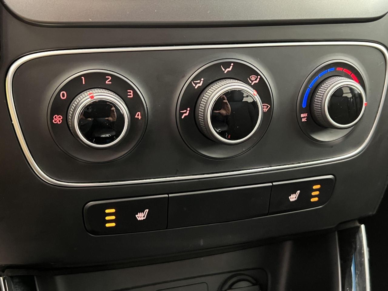 2014 Kia Sorento AWD+New Tires & Brakes+Heated Seats+CLEAN CARFAX - Photo #31