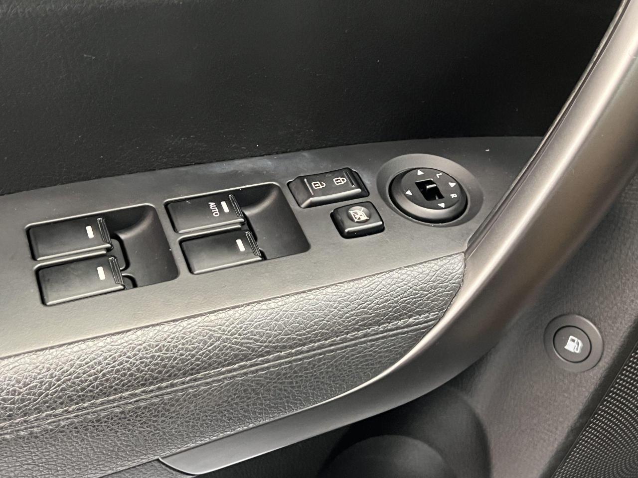 2014 Kia Sorento AWD+New Tires & Brakes+Heated Seats+CLEAN CARFAX - Photo #40