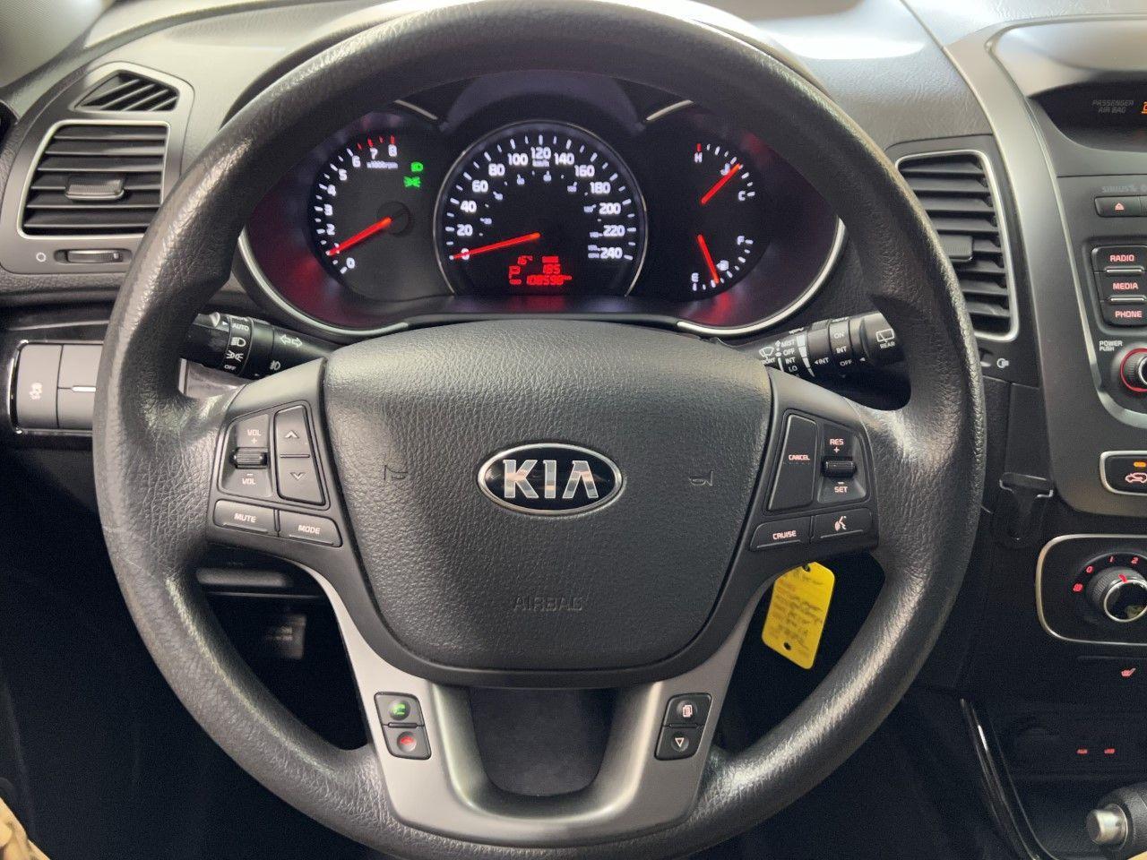 2014 Kia Sorento AWD+New Tires & Brakes+Heated Seats+CLEAN CARFAX - Photo #9