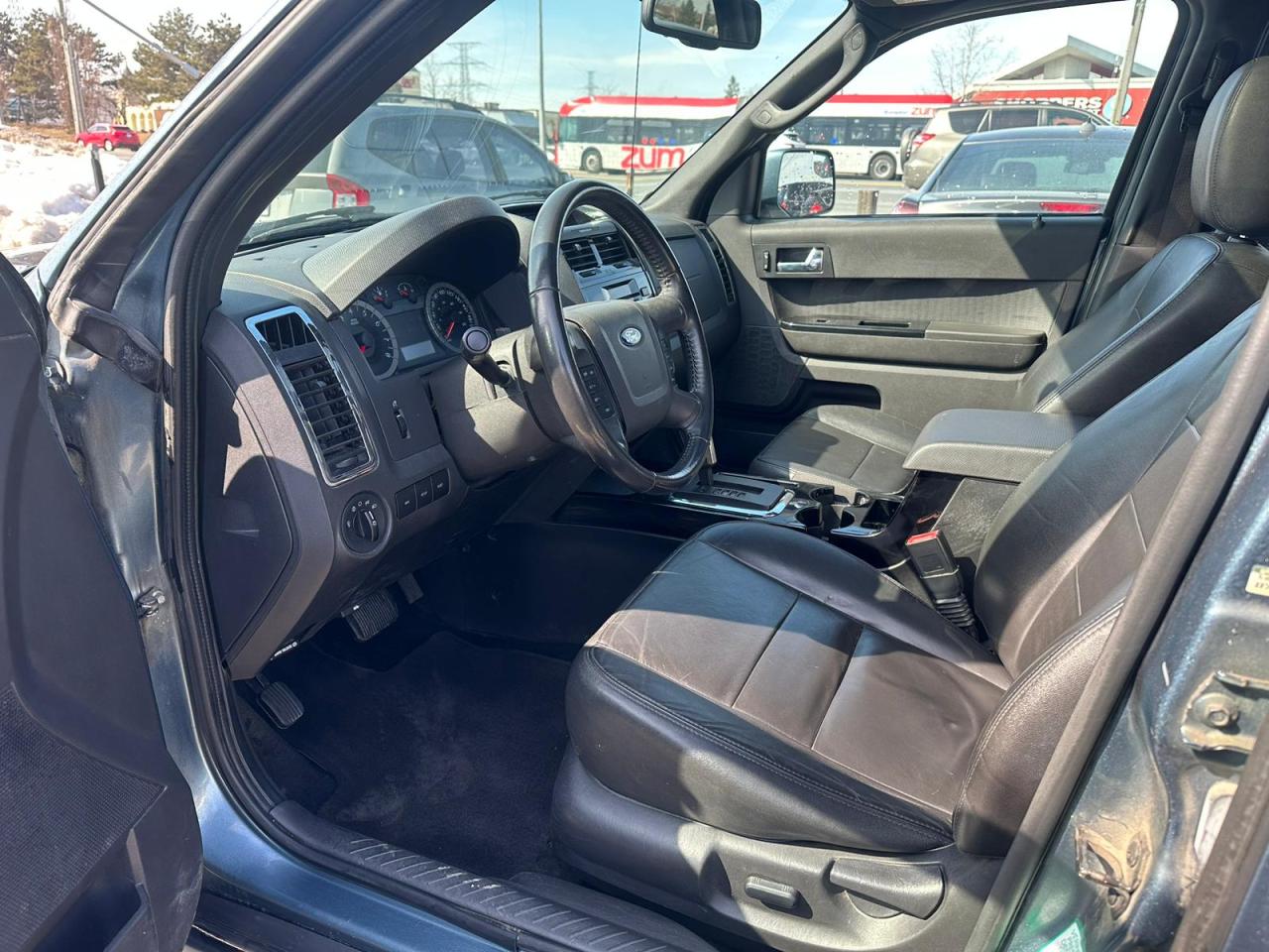 2011 Ford Escape CERTIFIED, WARRANTY INCLUDED, AWD - Photo #12