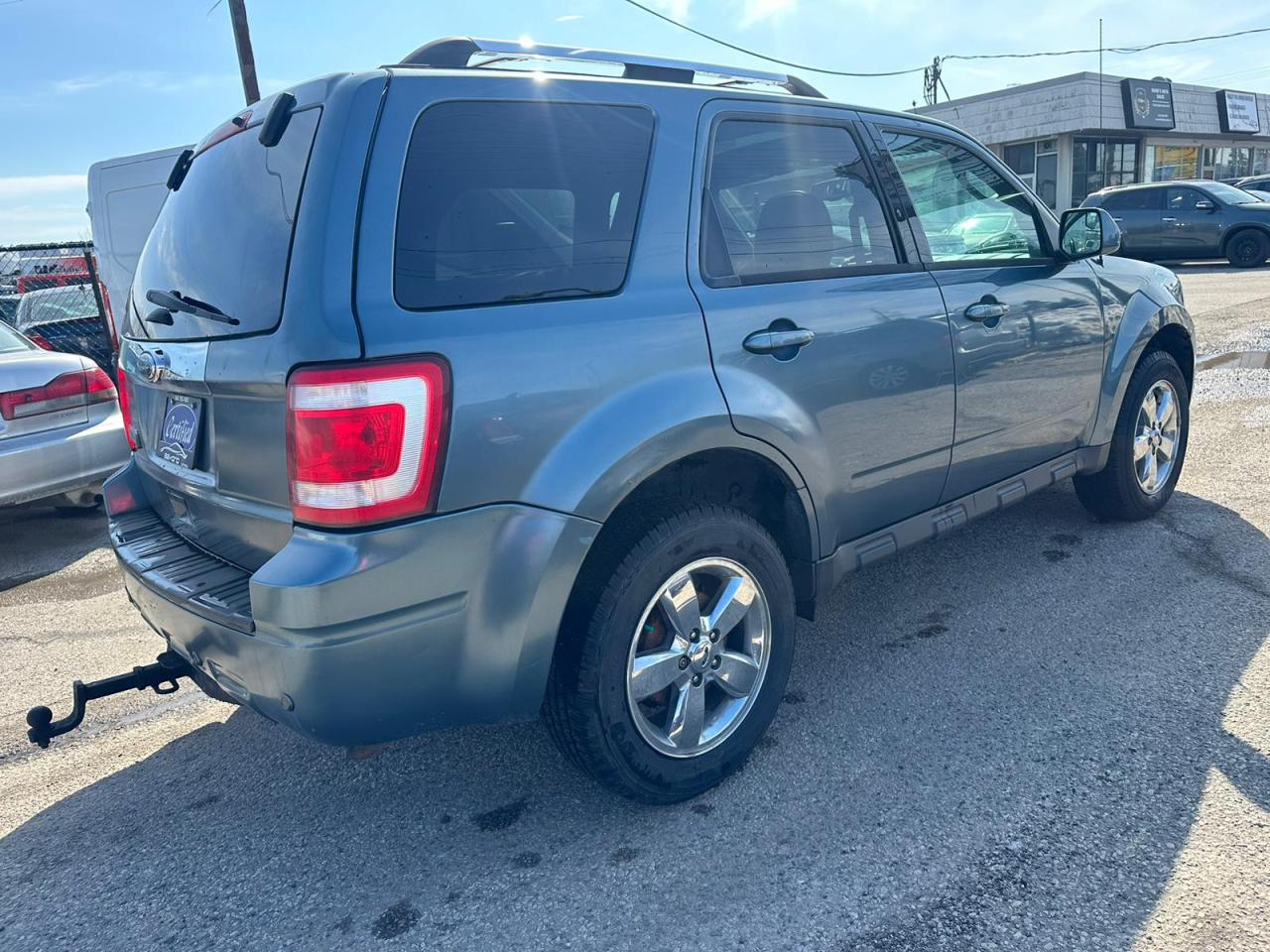 2011 Ford Escape CERTIFIED, WARRANTY INCLUDED, AWD - Photo #3