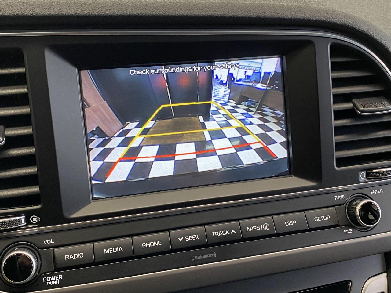 2017 Hyundai Elantra GL+ApplePlay+Camera+Blind Spot+CLEAN CARFAX - Photo #10