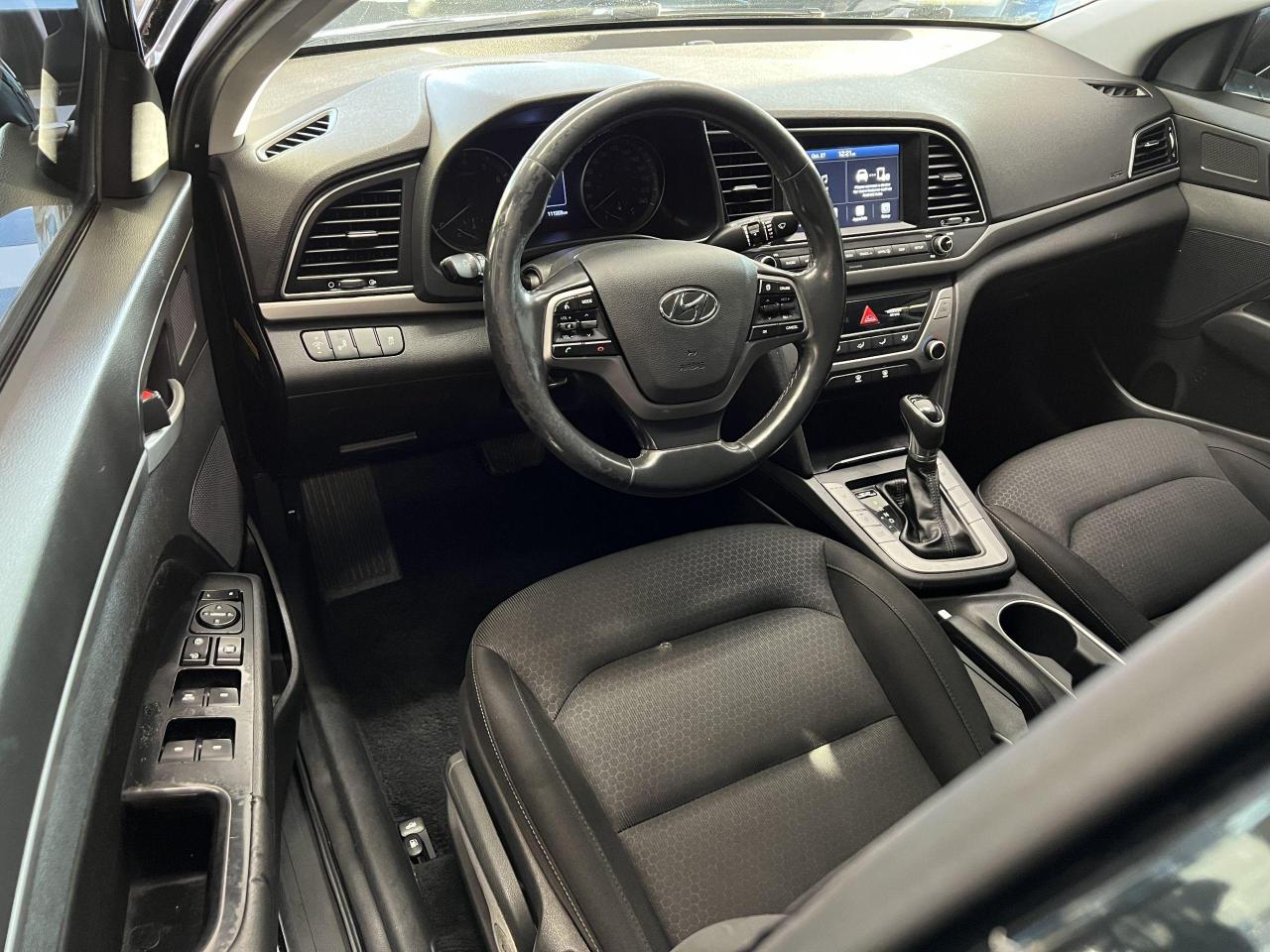 2017 Hyundai Elantra GL+ApplePlay+Camera+Blind Spot+CLEAN CARFAX - Photo #13