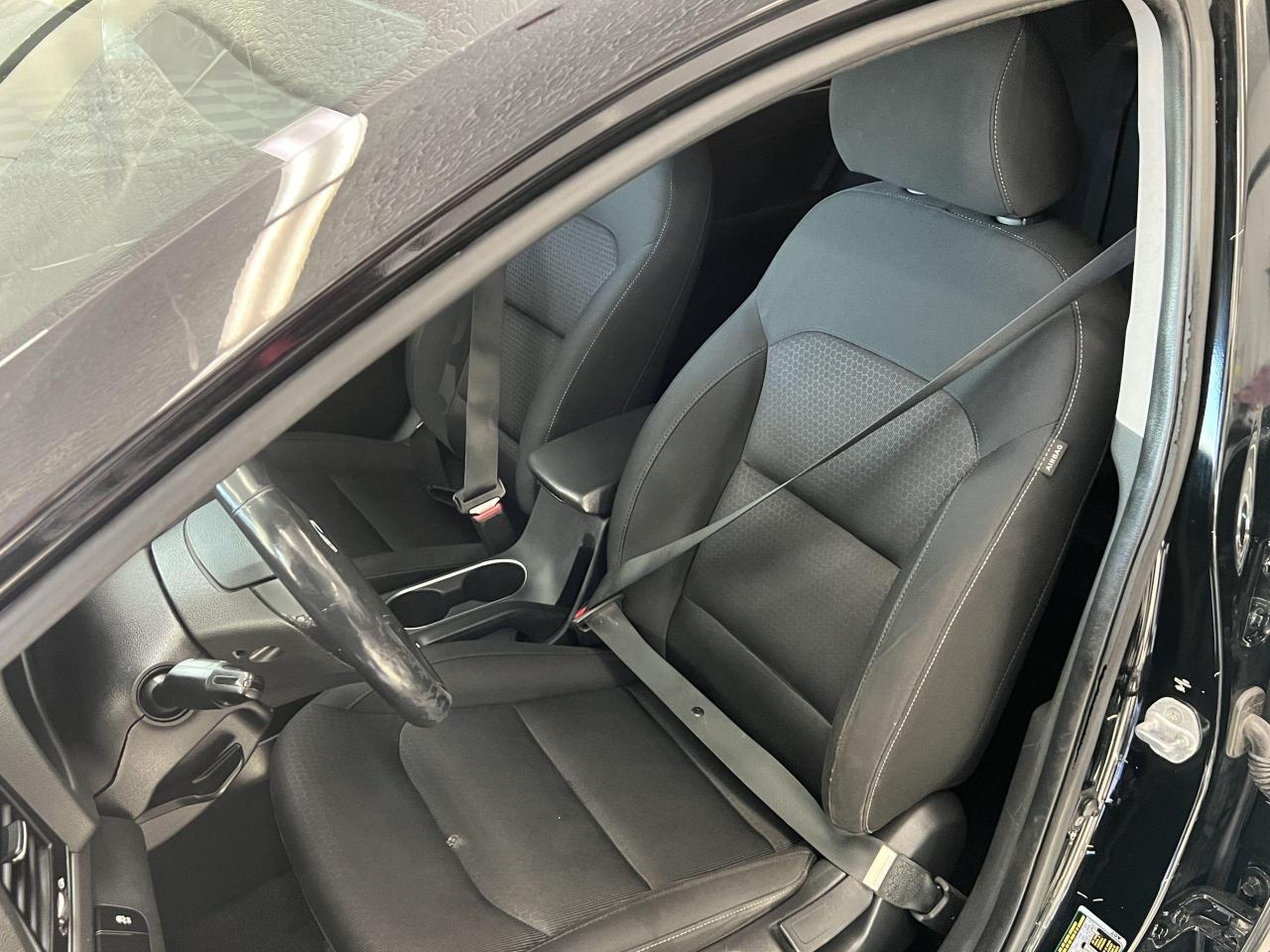 2017 Hyundai Elantra GL+ApplePlay+Camera+Blind Spot+CLEAN CARFAX - Photo #15