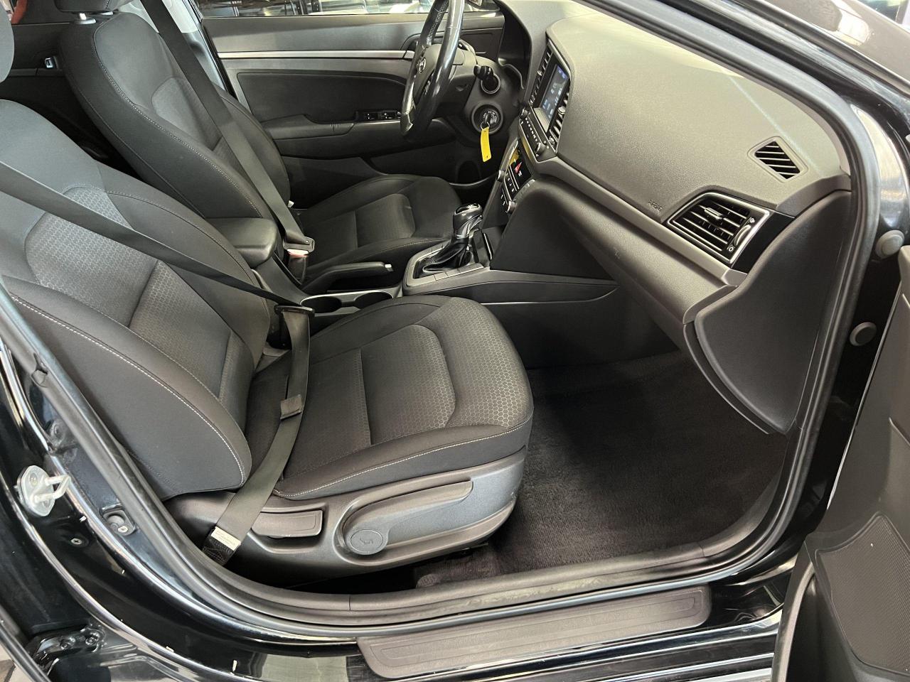 2017 Hyundai Elantra GL+ApplePlay+Camera+Blind Spot+CLEAN CARFAX - Photo #17