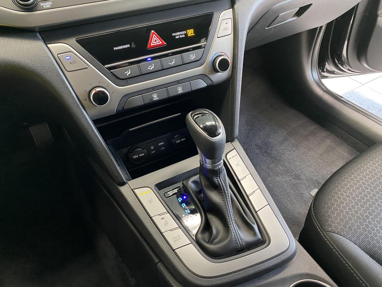 2017 Hyundai Elantra GL+ApplePlay+Camera+Blind Spot+CLEAN CARFAX - Photo #32