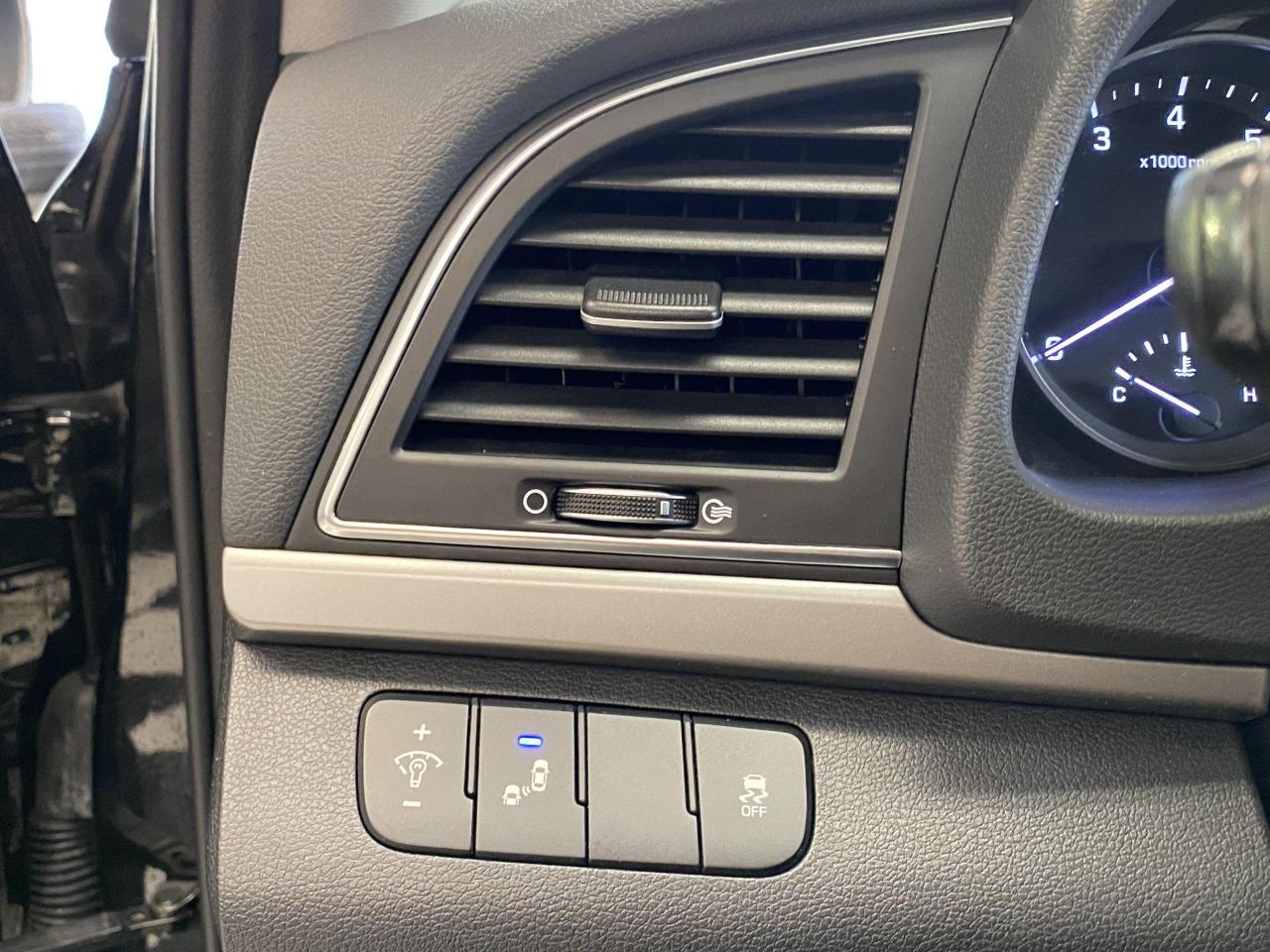 2017 Hyundai Elantra GL+ApplePlay+Camera+Blind Spot+CLEAN CARFAX Photo97