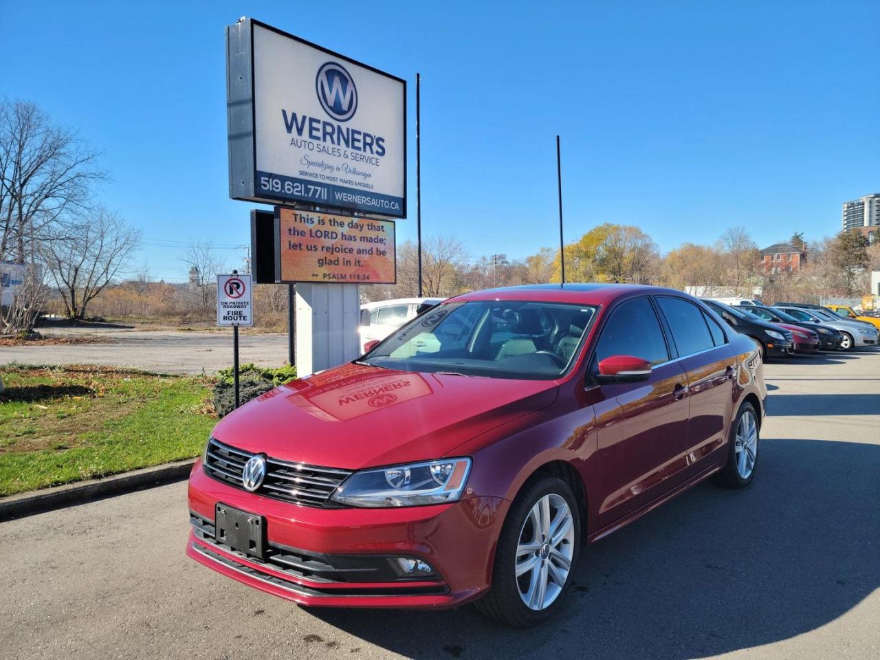 2016 Volkswagen Jetta Highline | Leather | Push Button | Sun Roof | Apple Carplay / Android Auto