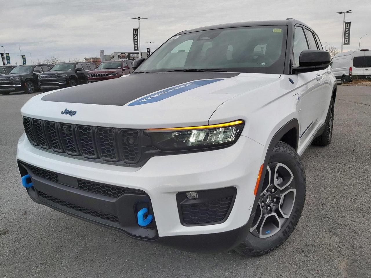 2022 Jeep Grand Cherokee 4xe Trailhawk Photo2