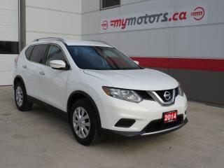 Used 2014 Nissan Rogue S for sale in Tillsonburg, ON