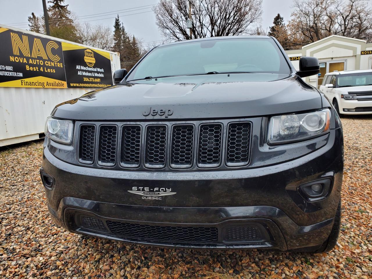 2015 Jeep Grand Cherokee Laredo - Photo #1