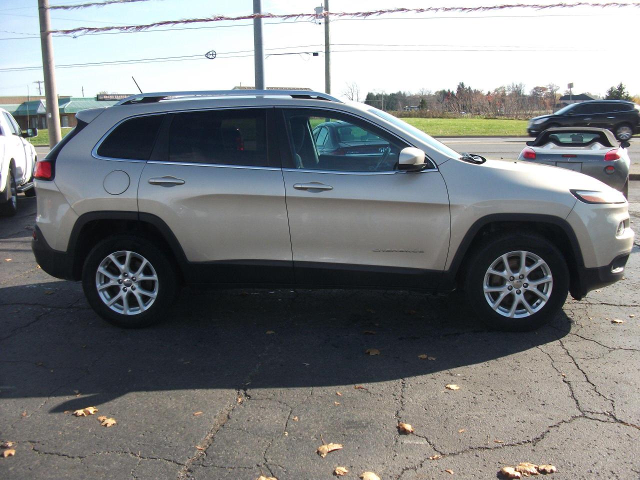 2015 Jeep Cherokee North  4x4 - Photo #1