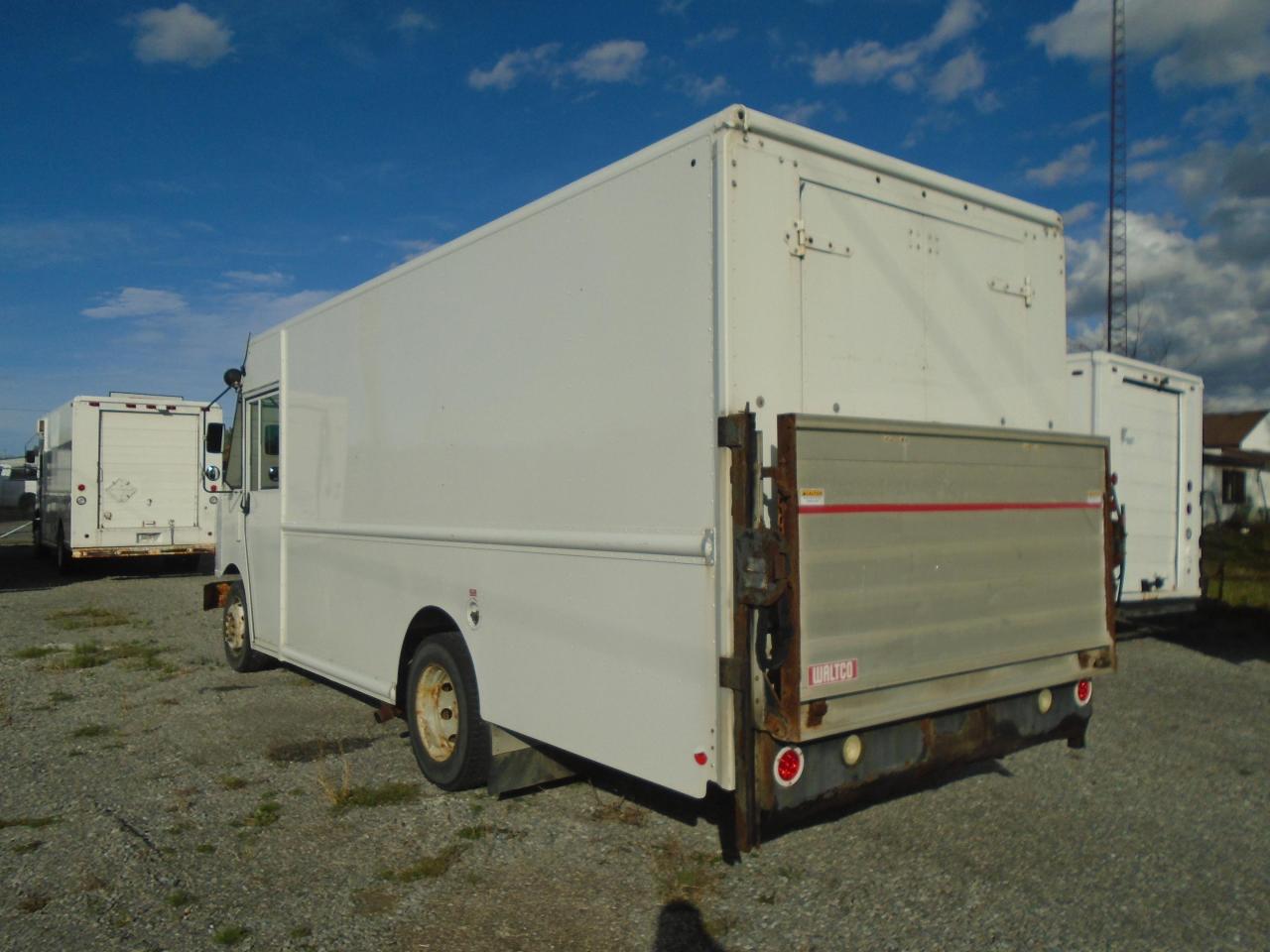 2006 Chevrolet C4500 BOX TRUCK TAIL GATE - Photo #14