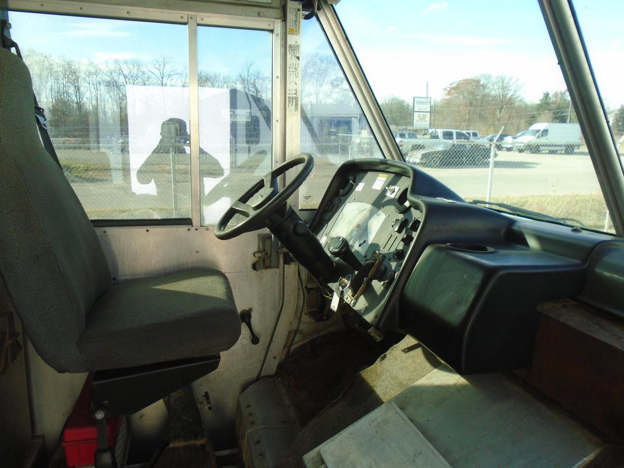 2006 Chevrolet C4500 BOX TRUCK TAIL GATE - Photo #31