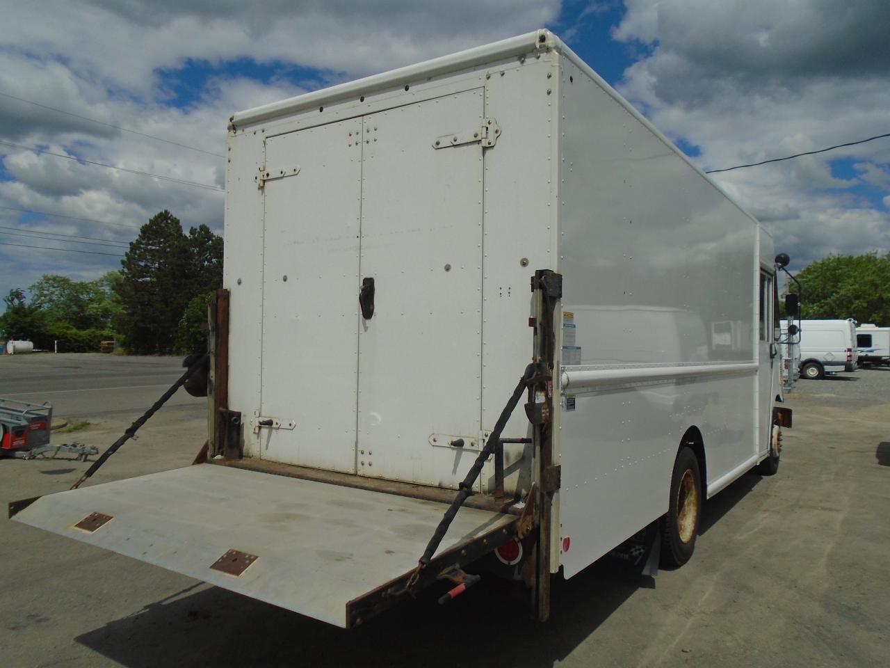 2006 Chevrolet C4500 BOX TRUCK TAIL GATE - Photo #47