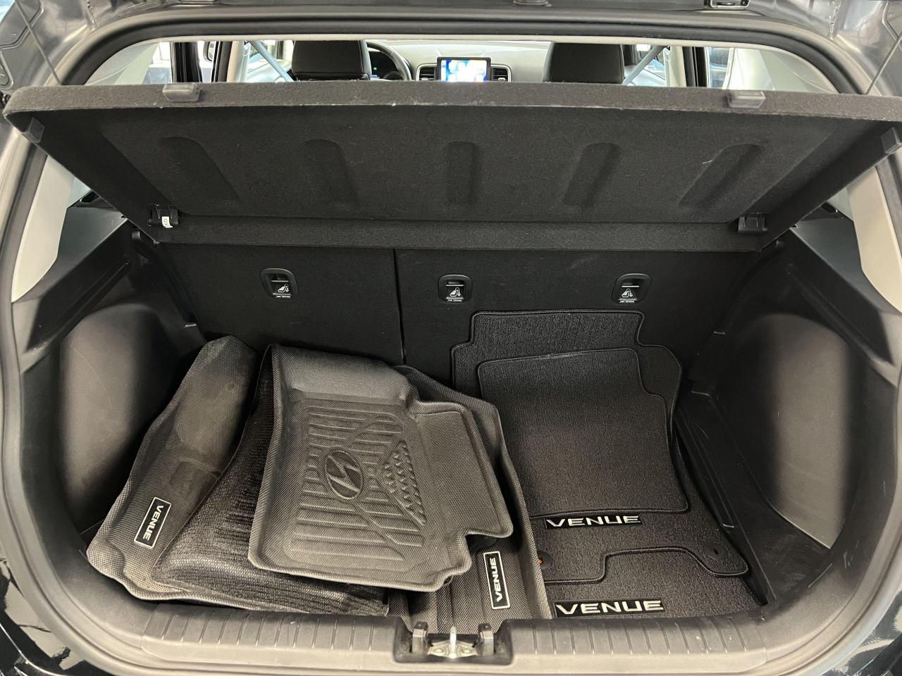 2020 Hyundai Venue Preferred+Apply Play+Heated Steering+CLEAN CARFAX - Photo #25